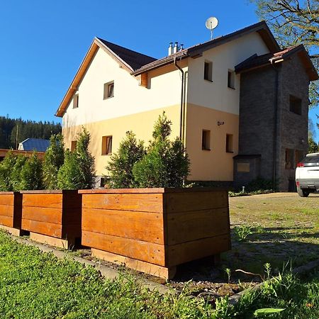 Vila Pohoda Javorniky S Rozlahlym Pozemkom Maków Zewnętrze zdjęcie